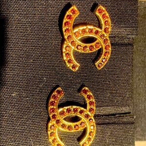 Elegant Gold and Red Stud Earrings authentic Chanel, brand new, must have!